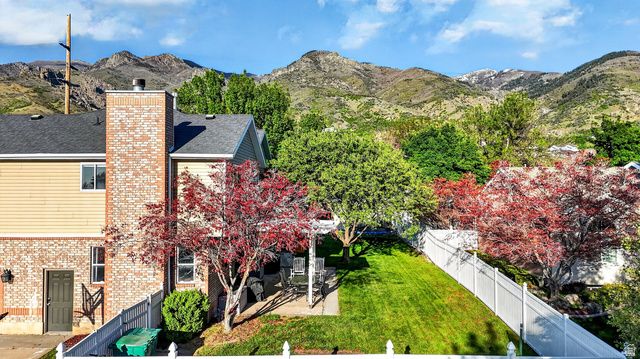 2790 E 25 S, Layton, UT 84040