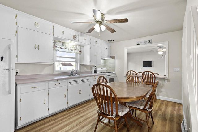 117 West Street, Dane, WI 53529