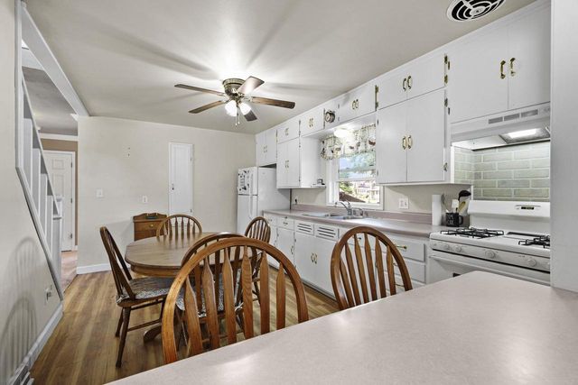 117 West Street, Dane, WI 53529