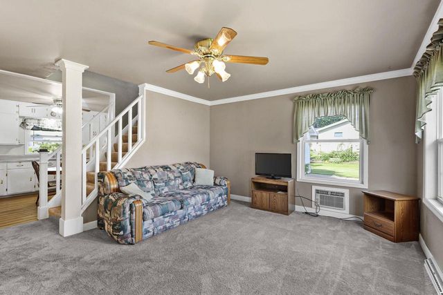 117 West Street, Dane, WI 53529