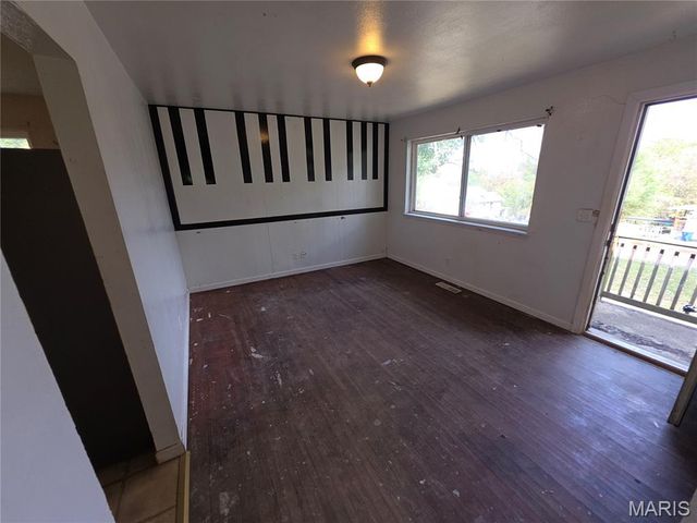 701 E Clement Street, De Soto, MO 63020
