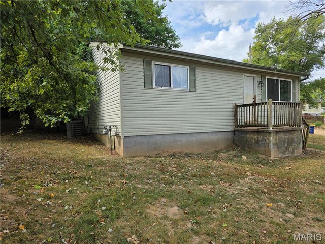 701 E Clement Street, De Soto, MO 63020