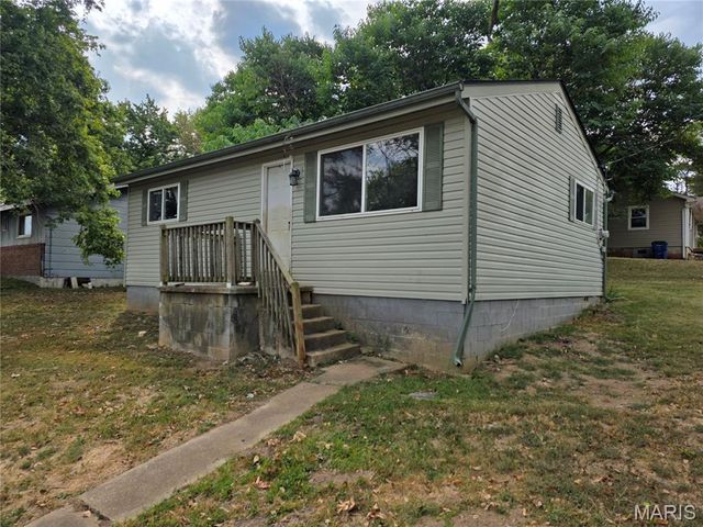 701 E Clement Street, De Soto, MO 63020