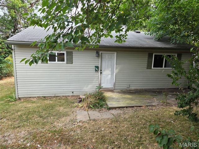 701 E Clement Street, De Soto, MO 63020