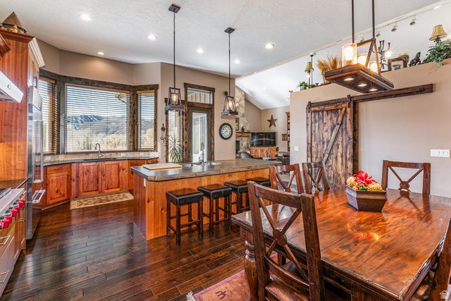 6611 E 100 S, Huntsville, UT 84317