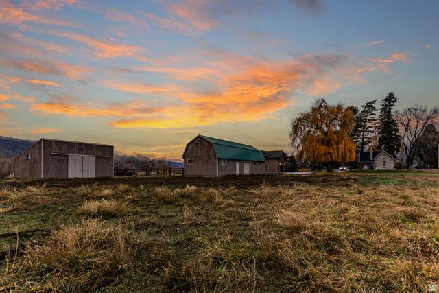 6611 E 100 S, Huntsville, UT 84317