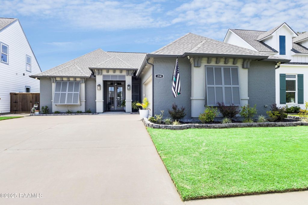 234 Treescape Drive, Lafayette, LA 70508