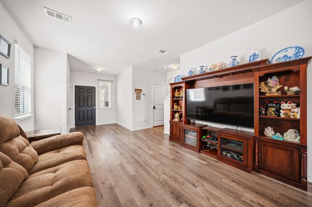 3606 Kings Drive, Ennis, TX 75119