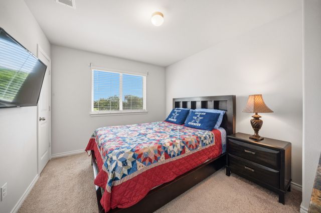 3606 Kings Drive, Ennis, TX 75119