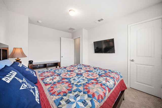 3606 Kings Drive, Ennis, TX 75119