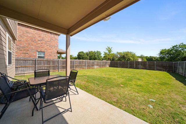 3606 Kings Drive, Ennis, TX 75119