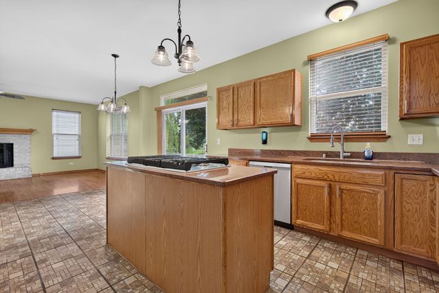 1913 Windstone Drive, Plainfield, IL 60586