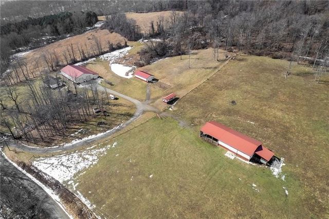 185 Dutch Glory Rd, West Bethlehem, PA 15311