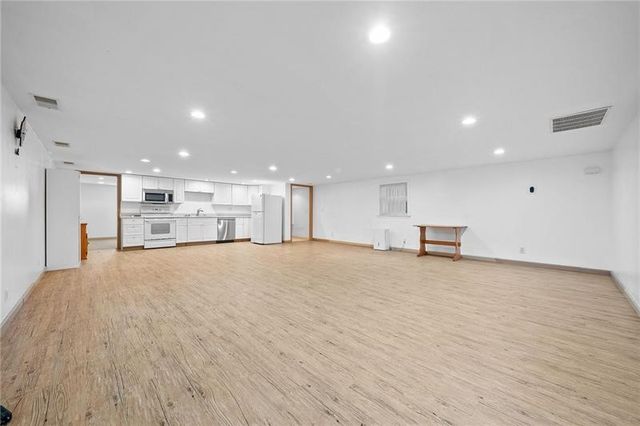 185 Dutch Glory Rd, West Bethlehem, PA 15311