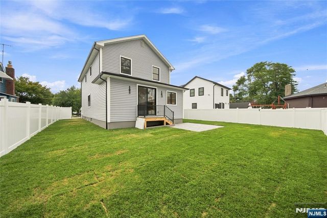 5-31 Boyd Avenue, Fair Lawn, NJ 07410