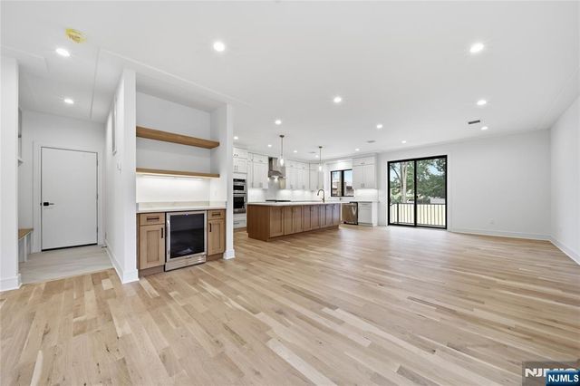 5-31 Boyd Avenue, Fair Lawn, NJ 07410