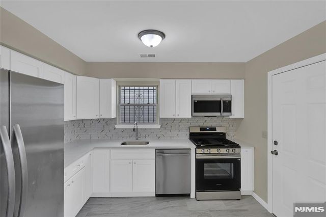 289-291 14th Avenue, Newark, NJ 07103