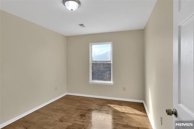 289-291 14th Avenue, Newark, NJ 07103