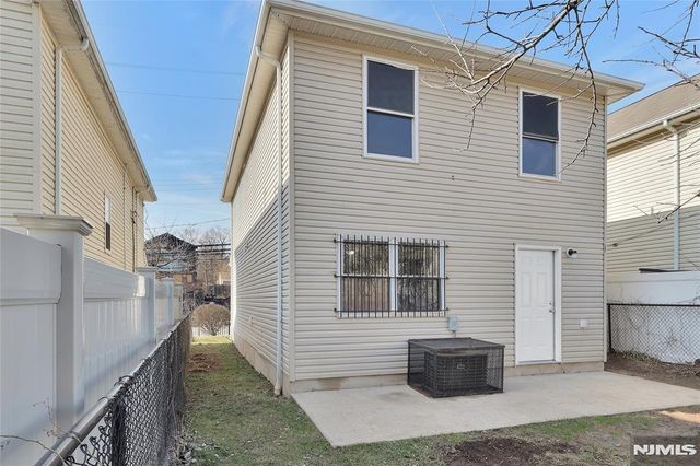 289-291 14th Avenue, Newark, NJ 07103