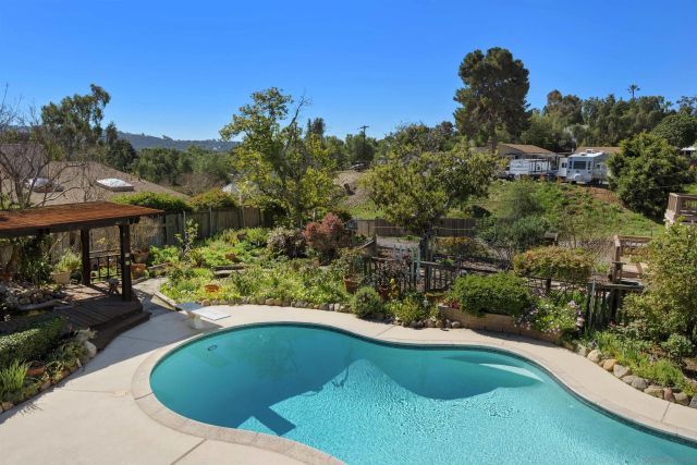 4617 Schaumberg Pl, Bonita, CA 91902