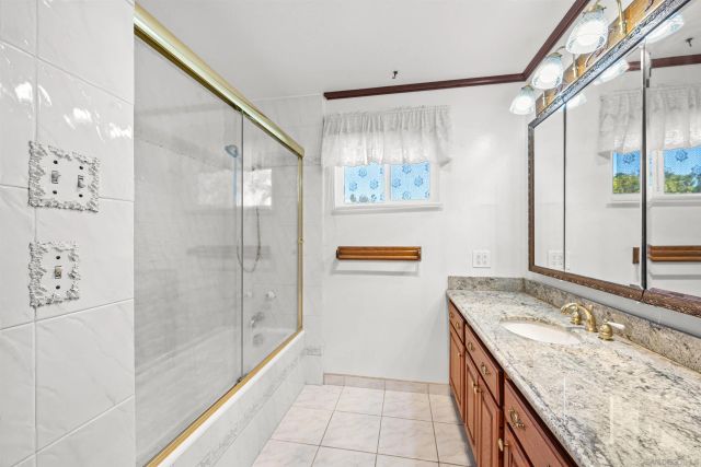 4617 Schaumberg Pl, Bonita, CA 91902