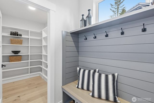 5 213th Place SW, Bothell, WA 98021