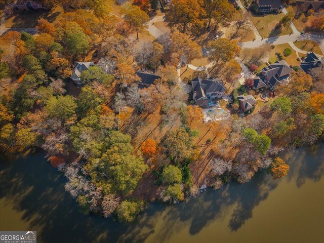 107 Wexford Circle, Bonaire, GA 31005