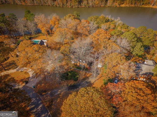 107 Wexford Circle, Bonaire, GA 31005