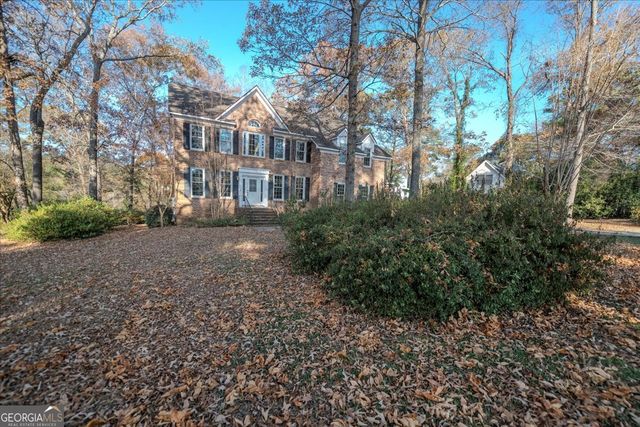 107 Wexford Circle, Bonaire, GA 31005