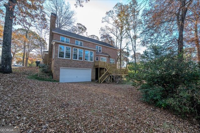 107 Wexford Circle, Bonaire, GA 31005