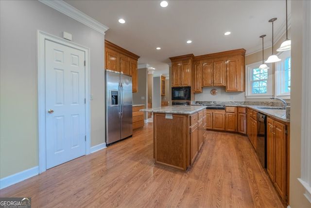 107 Wexford Circle, Bonaire, GA 31005