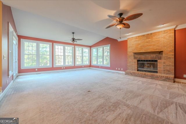 107 Wexford Circle, Bonaire, GA 31005