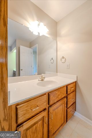 107 Wexford Circle, Bonaire, GA 31005