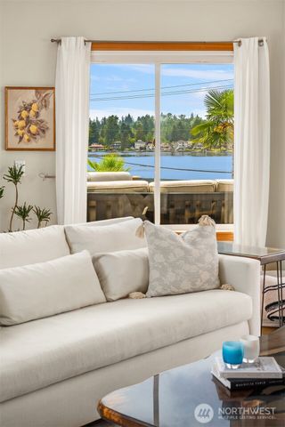 423 S Lake Stevens Road, Lake Stevens, WA 98258