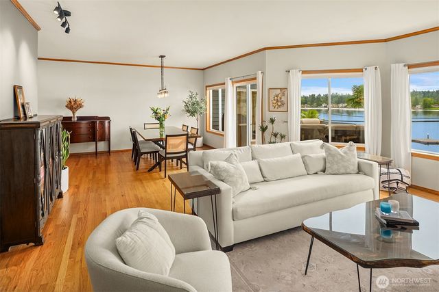 423 S Lake Stevens Road, Lake Stevens, WA 98258