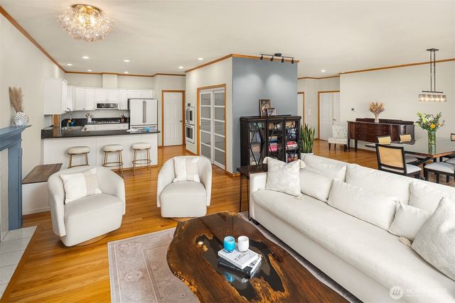 423 S Lake Stevens Road, Lake Stevens, WA 98258