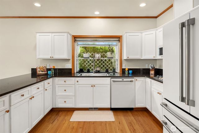 423 S Lake Stevens Road, Lake Stevens, WA 98258