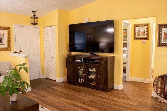 1018 PARAKEET TRAIL, Lakeland, FL 33809