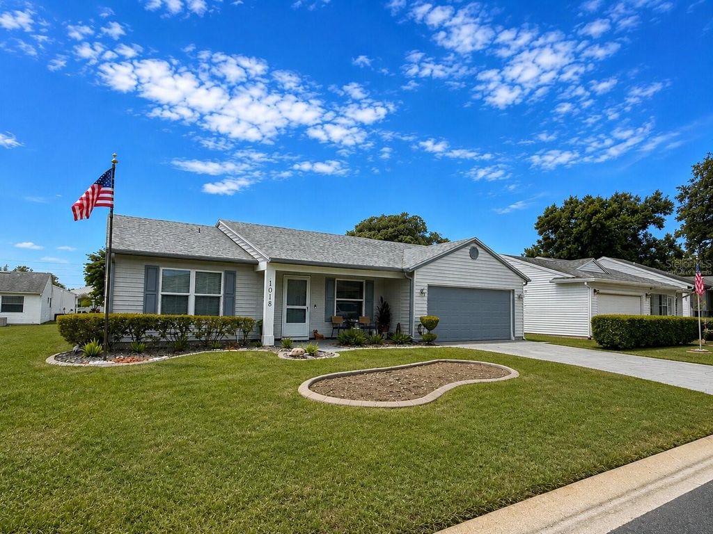 1018 PARAKEET TRAIL, Lakeland, FL 33809
