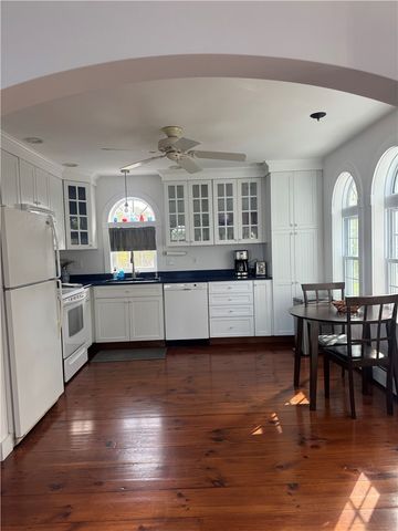 67 Lawrence Court, Tiverton, RI 02878