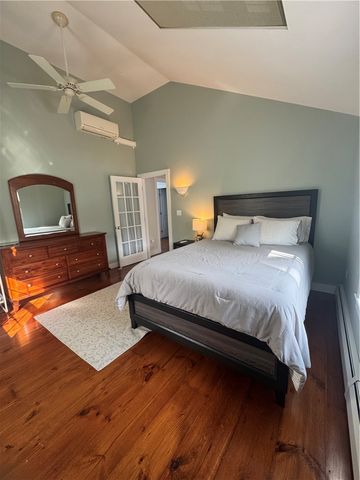 67 Lawrence Court, Tiverton, RI 02878