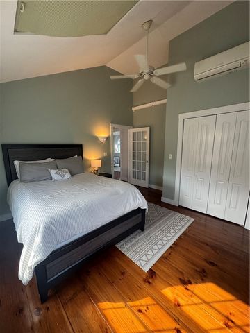 67 Lawrence Court, Tiverton, RI 02878