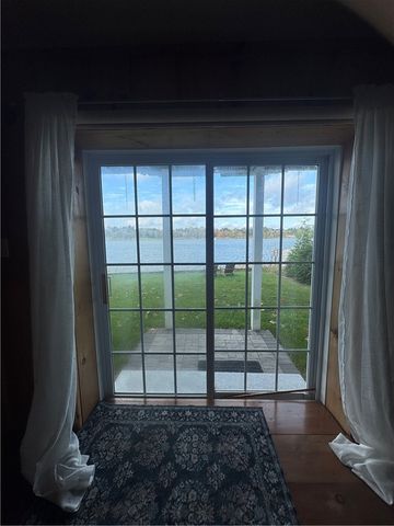 67 Lawrence Court, Tiverton, RI 02878