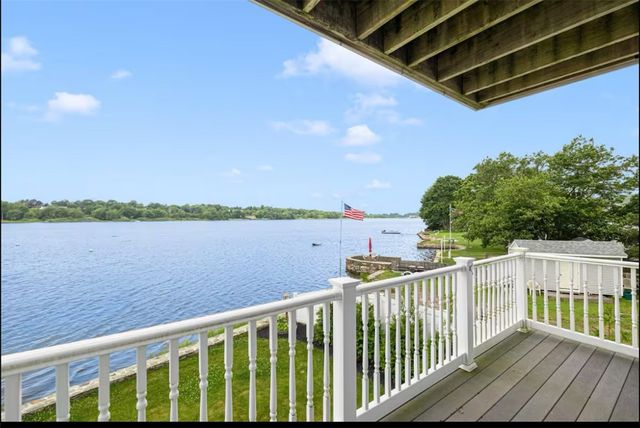 67 Lawrence Court, Tiverton, RI 02878