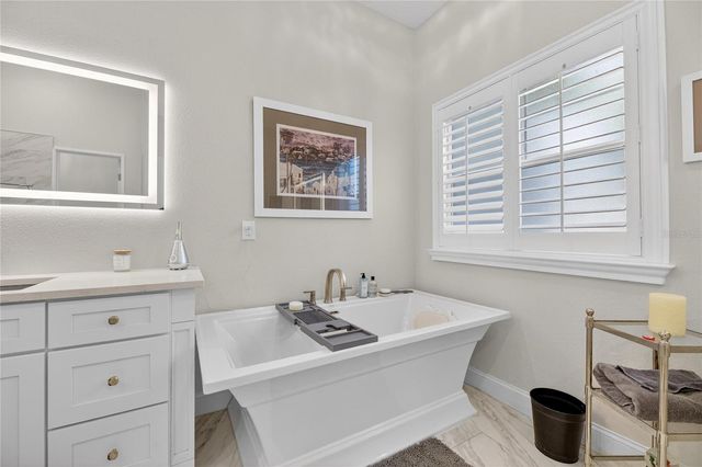 5517 MERRITT ISLAND DRIVE, Apollo Beach, FL 33572