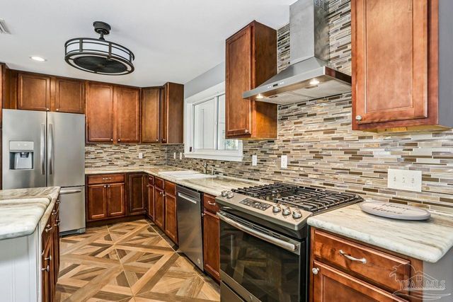 4900 Shell Rd, Milton, FL 32583