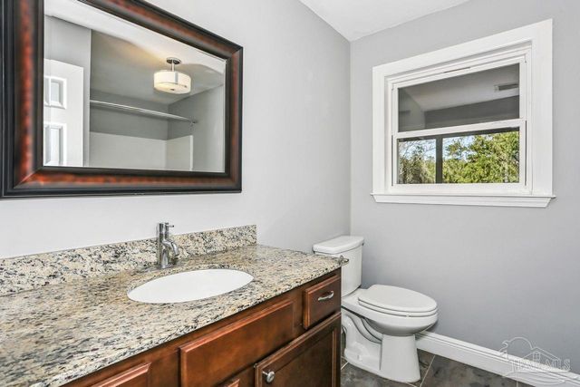 4900 Shell Rd, Milton, FL 32583