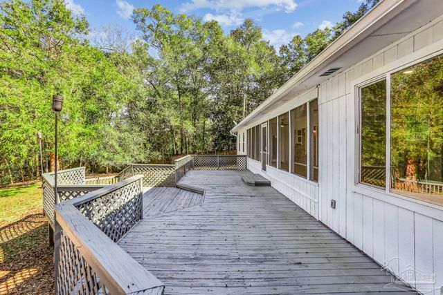 4900 Shell Rd, Milton, FL 32583