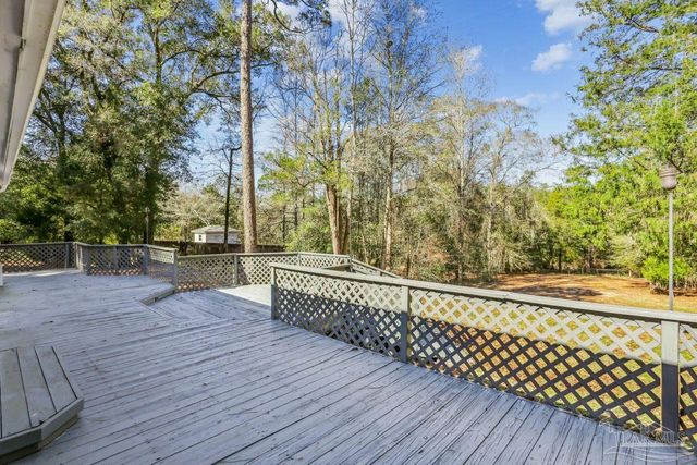 4900 Shell Rd, Milton, FL 32583