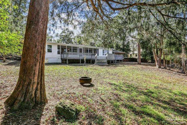 4900 Shell Rd, Milton, FL 32583